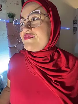 Snapshot of Marian_fadel chatting on July 2, 2026, 1:39 pm Marian fadel online show from July 2, 2026, 1:39 pm