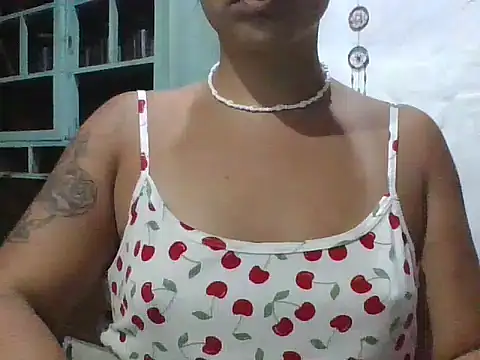 paula2412 online show from March 26, 2026, 10:59 pm