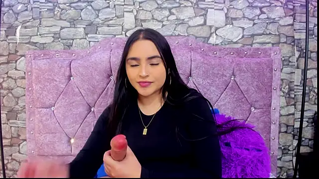 sweet  cherry1 online show from May 12, 2026, 7:00 pm