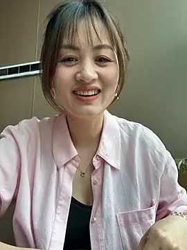 Snapshot of Yang_218 chatting on April 7, 2026, 6:47 am Yang 218 online show from April 7, 2026, 6:47 am