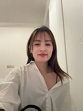 Snapshot of Yang_218 chatting on April 23, 2026, 4:46 am Yang 218 online show from April 23, 2026, 4:46 am