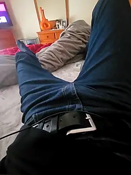 Vale1710 online show from April 14, 2026, 3:18 pm