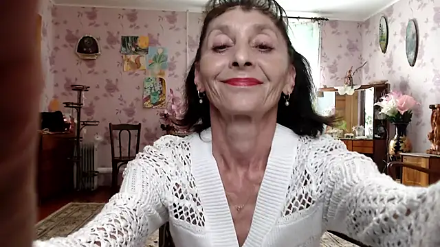 Snapshot of Shooting-Star- chatting on May 24, 2026, 3:06 pm Shooting-Star- online show from May 24, 2026, 3:06 pm