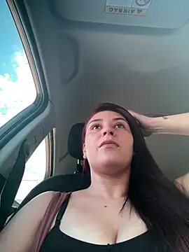 veronicasapequinha online show from April 2, 2026, 11:41 am