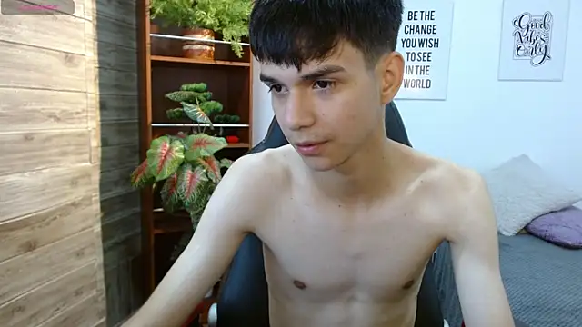 Snapshot of maxim_rod chatting on April 13, 2026, 8:14 pm maxim rod online show from April 13, 2026, 8:14 pm