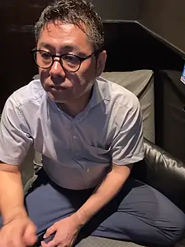 Snapshot of RYUICHI_1919 chatting on July 8, 2026, 10:20 am RYUICHI 1919 online show from July 8, 2026, 10:20 am