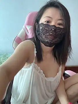 xiaxia-2026 online show from April 20, 2026, 12:46 am