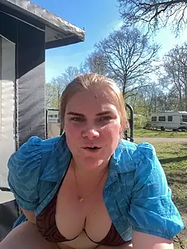 Snapshot of SexyBlondJoanna-Exclusief chatting on April 8, 2026, 2:06 pm SexyBlondJoanna-Exclusief online show from April 8, 2026, 2:06 pm