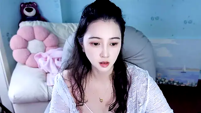 Snapshot of summer_uu chatting on June 20, 2026, 3:48 pm summer uu online show from June 20, 2026, 3:48 pm