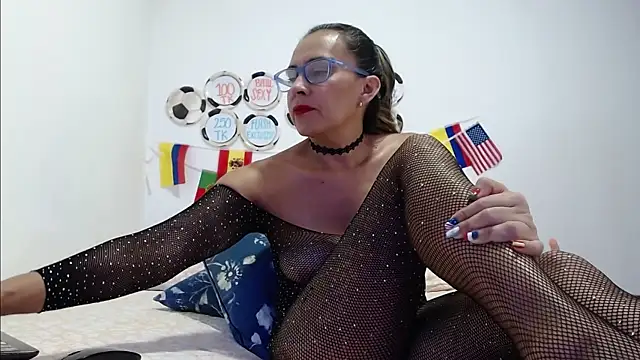 Snapshot of ThaliaGray_ chatting on June 4, 2026, 10:10 am ThaliaGray online show from June 4, 2026, 10:10 am
