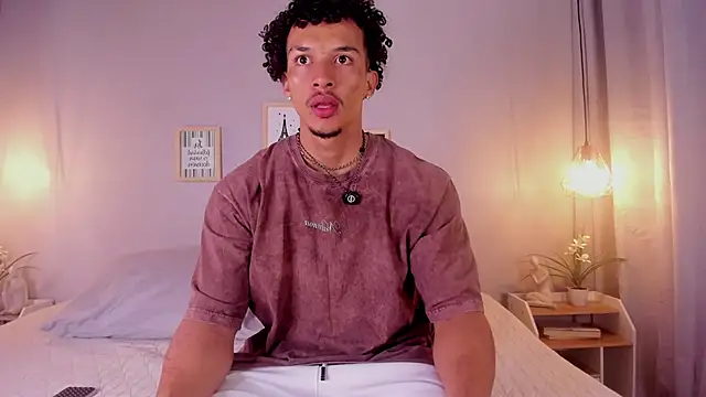 Snapshot of dominik_drake chatting on June 30, 2026, 12:06 pm dominik drake online show from June 30, 2026, 12:06 pm