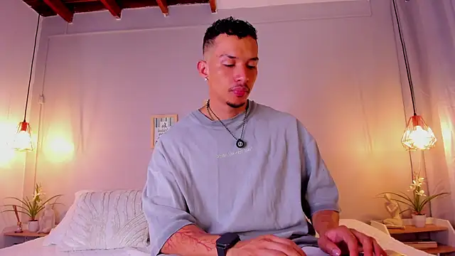 Snapshot of dominik_drake chatting on July 9, 2026, 12:20 pm dominik drake online show from July 9, 2026, 12:20 pm