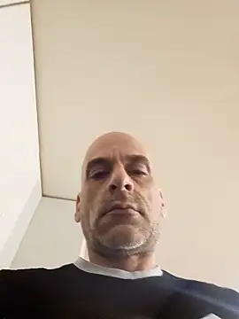 RoyVargo real online show from March 28, 2026, 11:37 pm