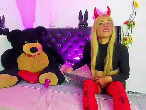 Nathaly Sam online show from April 2, 2026, 2:15 pm