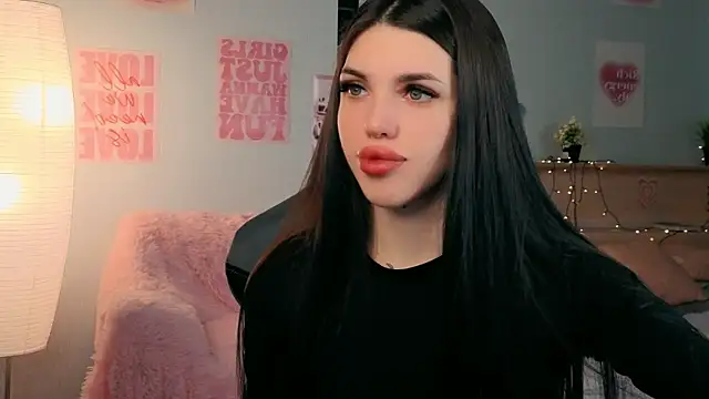 Snapshot of molly_rettyy chatting on May 4, 2026, 4:19 am molly rettyy online show from May 4, 2026, 4:19 am