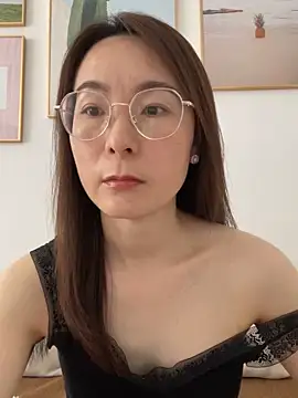 Snapshot of you-520 chatting on June 5, 2026, 3:57 am you-520 online show from June 5, 2026, 3:57 am