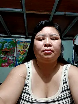 Snapshot of Monglan-c chatting on April 5, 2026, 2:42 am Monglan-c online show from April 5, 2026, 2:42 am
