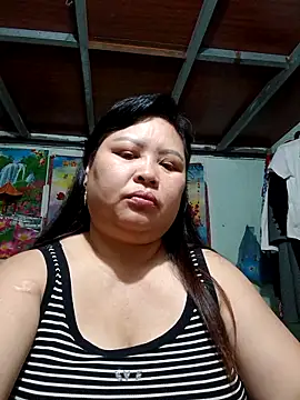 Snapshot of Monglan-c chatting on April 8, 2026, 9:53 am Monglan-c online show from April 8, 2026, 9:53 am