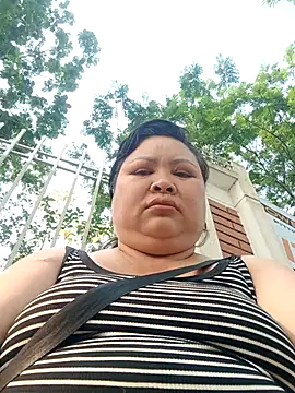 Snapshot of Monglan-c chatting on April 17, 2026, 9:01 am Monglan-c online show from April 17, 2026, 9:01 am