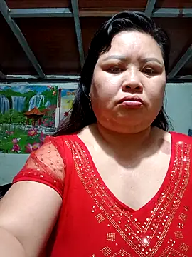 Snapshot of Monglan-c chatting on May 2, 2026, 6:46 pm Monglan-c online show from May 2, 2026, 6:46 pm