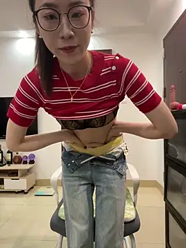 Snapshot of meimeibuguai chatting on April 12, 2026, 12:10 pm meimeibuguai online show from April 12, 2026, 12:10 pm