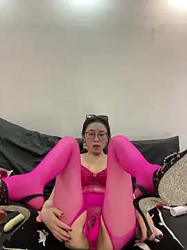 Snapshot of meimeibuguai chatting on May 11, 2026, 4:04 pm meimeibuguai online show from May 11, 2026, 4:04 pm