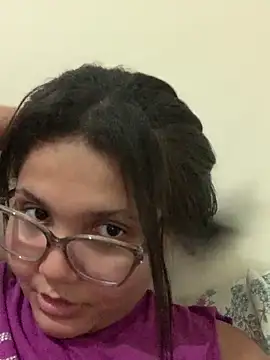 viviboraaaa online show from April 16, 2026, 11:40 pm