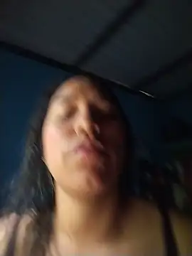 erikabella online show from June 3, 2026, 2:33 pm