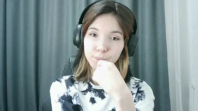 Snapshot of RubyBooby chatting on April 28, 2026, 4:45 pm RubyBooby online show from April 28, 2026, 4:45 pm