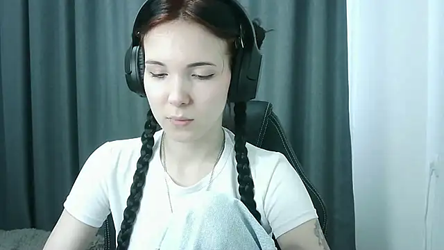 Snapshot of RubyBooby chatting on May 6, 2026, 3:06 pm RubyBooby online show from May 6, 2026, 3:06 pm