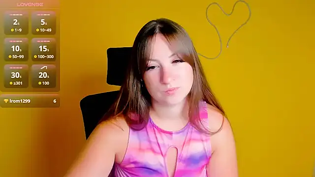 Snapshot of Tiffani_Angel chatting on August 4, 2026, 5:32 am Tiffani Angel online show from August 4, 2026, 5:32 am