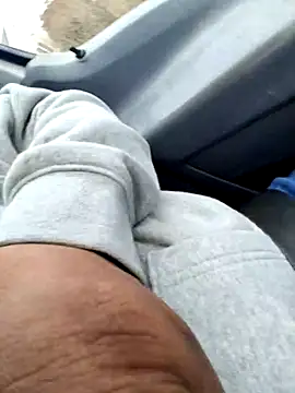 Snapshot of jlc069 chatting on April 1, 2026, 2:58 pm jlc069 online show from April 1, 2026, 2:58 pm