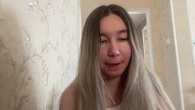 IreneOrbison online show from April 10, 2026, 10:09 am