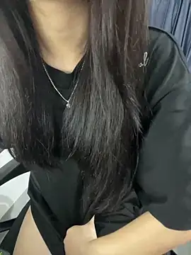 Snapshot of Annie_nii chatting on April 28, 2026, 2:49 am Annie nii online show from April 28, 2026, 2:49 am