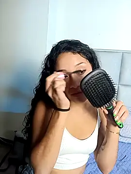 Snapshot of Isis_black chatting on April 12, 2026, 3:44 am Isis black online show from April 12, 2026, 3:44 am