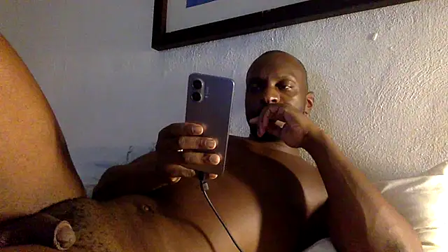 Snapshot of FlaringEpiphany chatting on June 13, 2026, 12:41 am FlaringEpiphany online show from June 13, 2026, 12:41 am