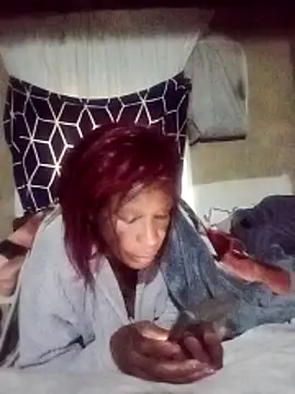 Snapshot of Naughtygrany chatting on May 9, 2026, 5:34 am Naughtygrany online show from May 9, 2026, 5:34 am
