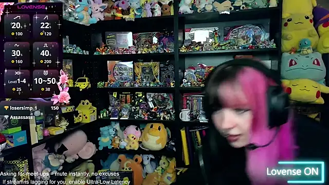 Snapshot of CutieTracer chatting on June 7, 2026, 3:05 pm CutieTracer online show from June 7, 2026, 3:05 pm