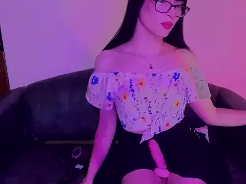 angelitas3x online show from April 26, 2026, 9:12 pm