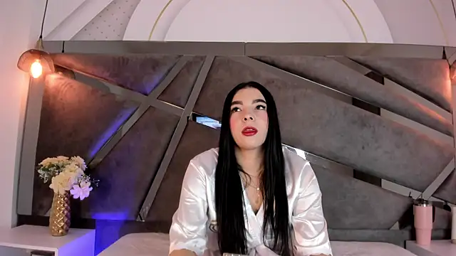 Snapshot of Chloee_Parkerr chatting on May 26, 2026, 3:35 am Chloee Parkerr online show from May 26, 2026, 3:35 am