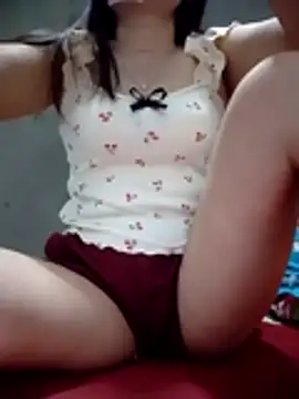 Snapshot of Mi-Naney chatting on April 3, 2026, 11:14 pm Mi-Naney online show from April 3, 2026, 11:14 pm