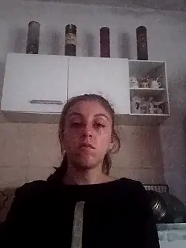 Snapshot of Skinnygirljulie chatting on April 7, 2026, 9:26 pm Skinnygirljulie online show from April 7, 2026, 9:26 pm