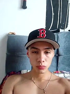 Snapshot of jmaxter chatting on April 1, 2026, 10:40 pm jmaxter online show from April 1, 2026, 10:40 pm