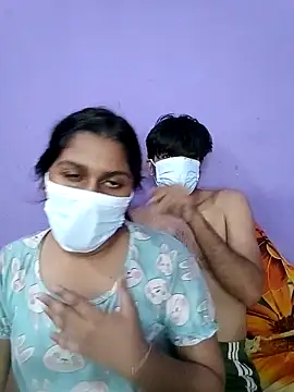 Jerin Couple61 online show from April 22, 2026, 8:28 am