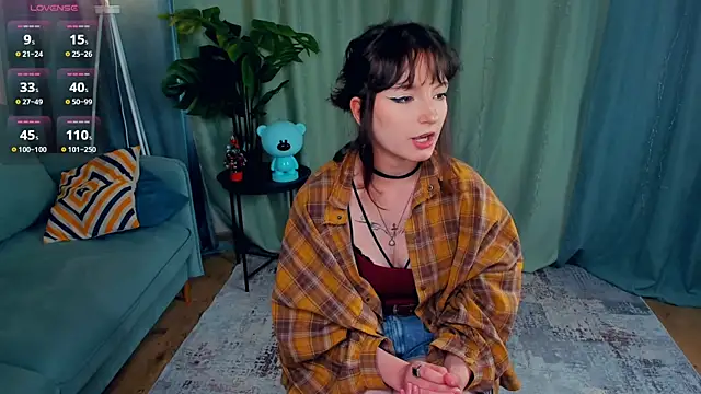 Snapshot of SunniPhoenix chatting on April 3, 2026, 5:16 am SunniPhoenix online show from April 3, 2026, 5:16 am