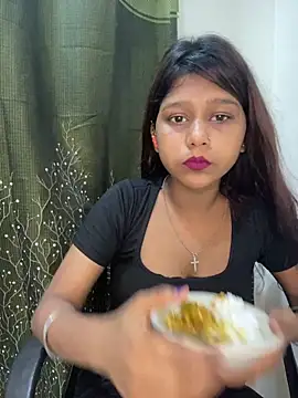Cutiepie- online show from May 15, 2026, 9:00 pm