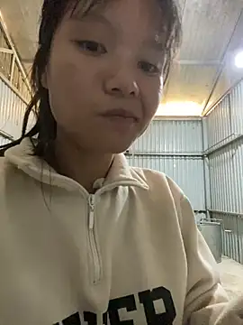 Snapshot of Elisa-a chatting on April 6, 2026, 1:25 am Elisa-a online show from April 6, 2026, 1:25 am