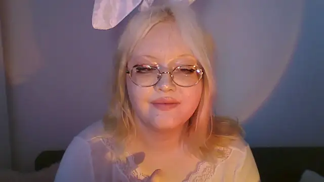 Elayne Sweet online show from April 5, 2026, 8:11 am