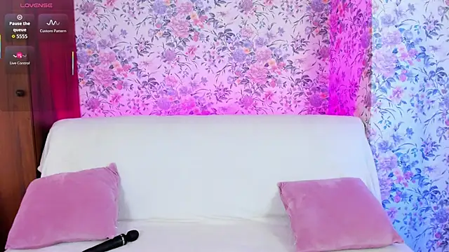 MissAlison   online show from July 6, 2026, 5:59 am