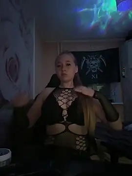 Snapshot of kapriznayasuka chatting on March 31, 2026, 5:35 pm kapriznayasuka online show from March 31, 2026, 5:35 pm